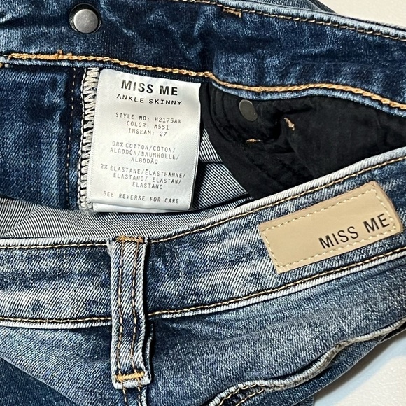 Miss Me Ankle Cropped Skinny Jeans Distressed Studded Details Embroidered Hem - Picture 6 of 8